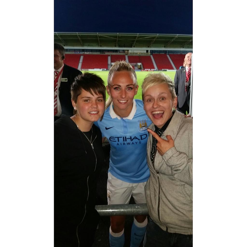 Loved meeting at Donny Belles on Thursday. She\s absolutely lovely. Happy birthday, have a great day x 