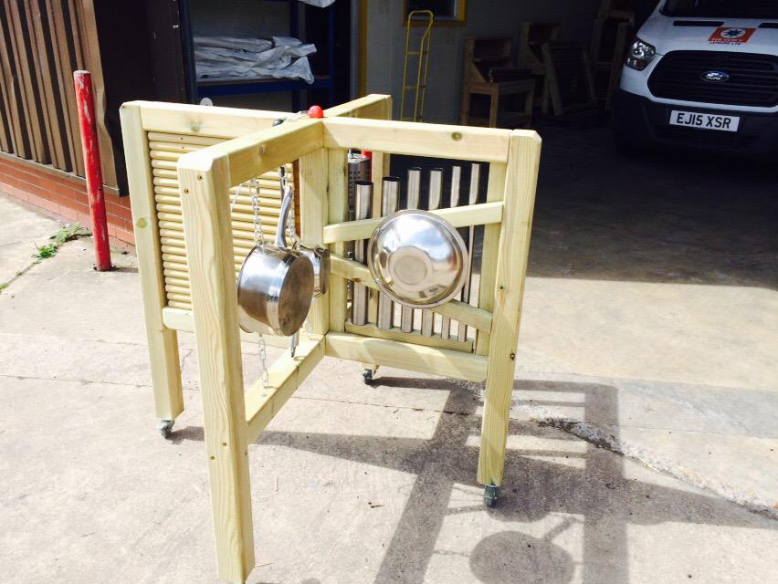 NewbyNeil's tweet photo. Mobile music station #EYTalking #recyclesaturday http://t.co/KoVxcnNixX