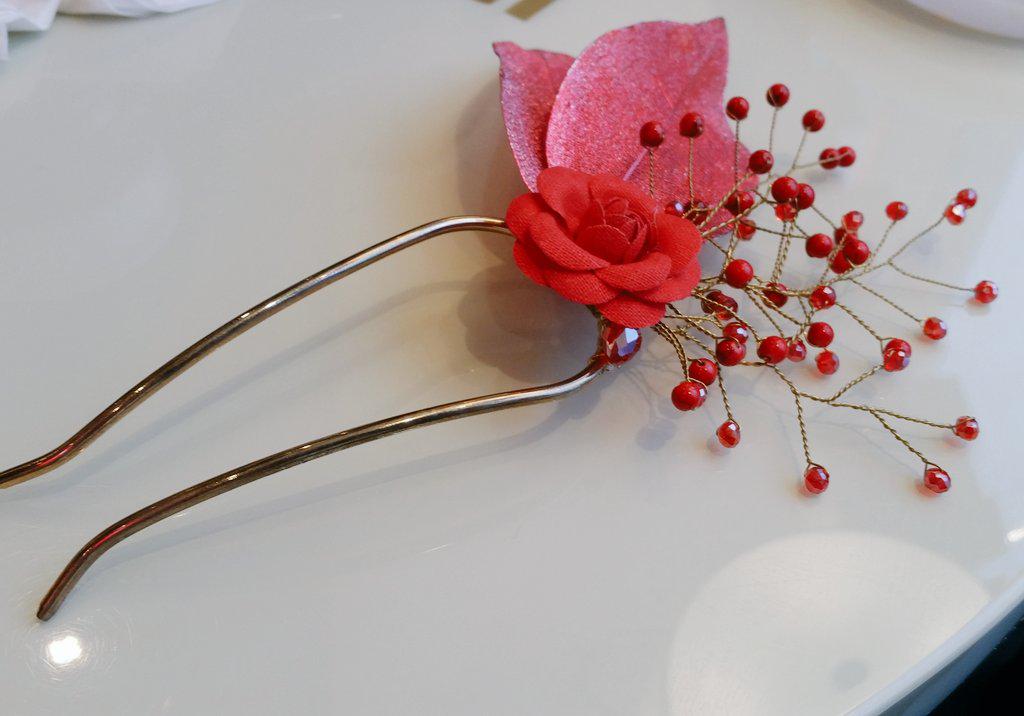 알티는 사랑입니다~♡
북코페 재고 통판 25000원 
<붉은 꽃의 어울림> 판매합니다
☆행사가격이며 차후 가격이 올라갈수있습니다!