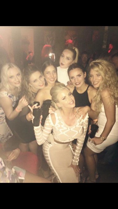 &ldquo;@shannaiwilson: @misshannahelizx loved last night meeting the love island cast especially this beauty<a class="tags" target="_blank" title="On Twitter" href="/?out=eyJ0eXAiOiJKV1QiLCJhbGciOiJIUzUxMiJ9.eyJpYXQiOjE3MjIxNjA3NTYsImlzcyI6InR3cG9ybnN0YXJzLmNvbSIsIm5iZiI6MTcyMjE2MDc1NiwiZXhwIjoxNzUzNjk2NzU2LCJyZWRpcmVjdF91cmwiOiJodHRwczovL3R3aXR0ZXIuY29tL3NoYW5uYWl3aWxzb24ifQ.zaoQabegX1-EP-90Eu0lwQtwAyyzxicq-mSyG5FCHrtUEN3U0V_Ig4jc_fr64H7gCqTpebLAgCo4JY7dppPe5Q">@shannaiwilson</a><a class="tags" target="_blank" title="On Twitter" href="/?out=eyJ0eXAiOiJKV1QiLCJhbGciOiJIUzUxMiJ9.eyJpYXQiOjE3MjIxNjA3NTYsImlzcyI6InR3cG9ybnN0YXJzLmNvbSIsIm5iZiI6MTcyMjE2MDc1NiwiZXhwIjoxNzUzNjk2NzU2LCJyZWRpcmVjdF91cmwiOiJodHRwczovL3R3aXR0ZXIuY29tL21pc3NoYW5uYWhlbGl6eCJ9.TV9jhQkQ3notiqx3984iIf8h631bHLPKcN79YbFQ0o3MfoFfT1uOPohRLJ1cRDXitbNMEqye010kZJd3Kyr9lA">@misshannahelizx</a><a href="/tag/fam"class="tags"><span>#fam</span></a><a href="/tag/islanders"class="tags"><span>#islanders</span></a>