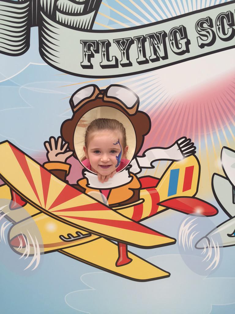 mud_les's tweet photo. Brooke enjoying the activities @thebridgesshop today for the air show, all free aswell but gave a donation #goodcrack http://t.co/33ueKh1C9x
