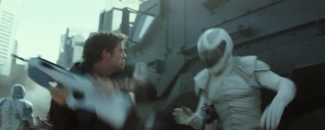 LHemswITA's tweet photo. Qual'è stata la vostra parte preferita del Trailer? 👊
#MockingjayPart2Reactions 🔥 http://t.co/HacGeyeEH4