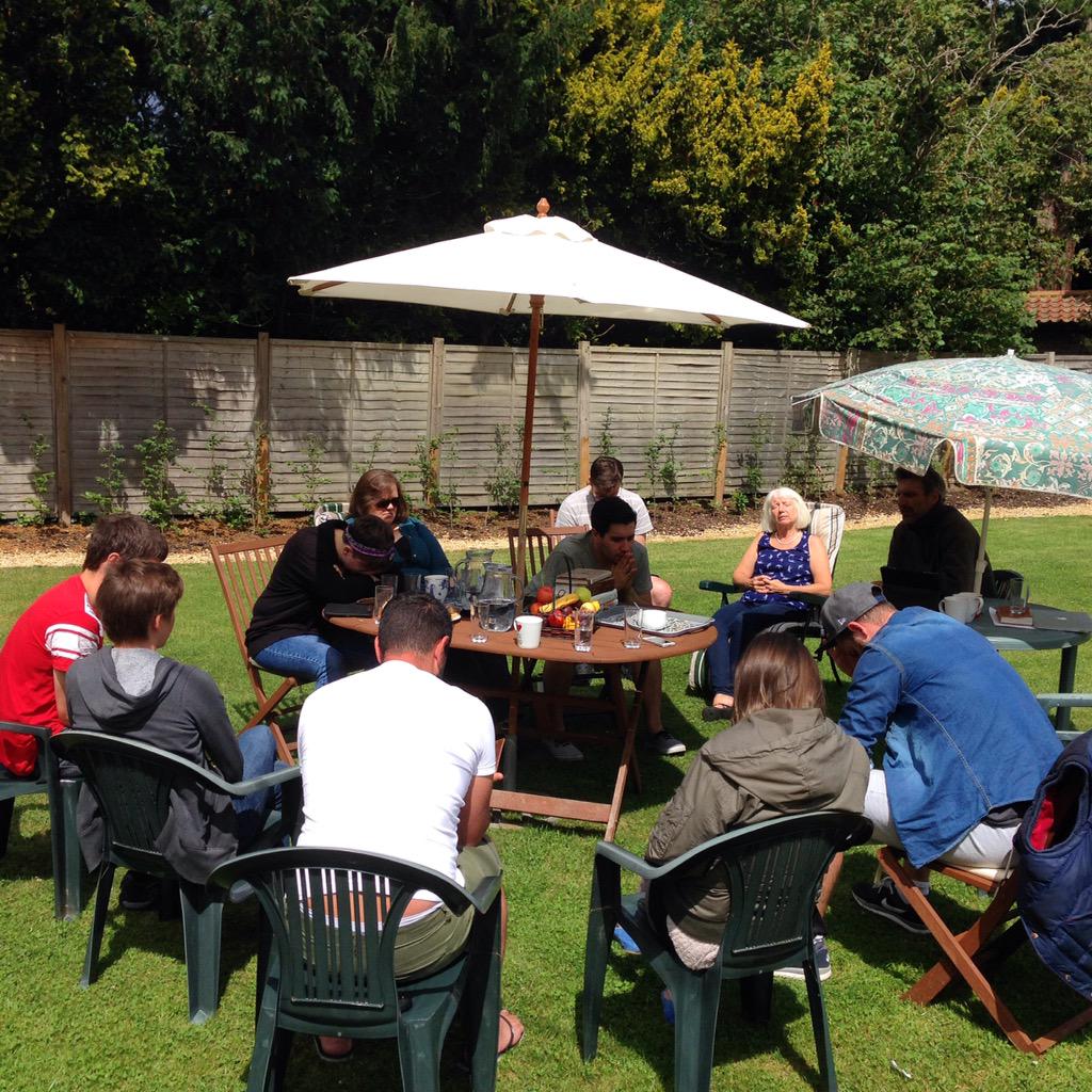 Young adult pioneers from across UK coming together 2 pray/talk <a href="/freshexpression/">Fresh Expressions</a> &amp; our role in the future of church