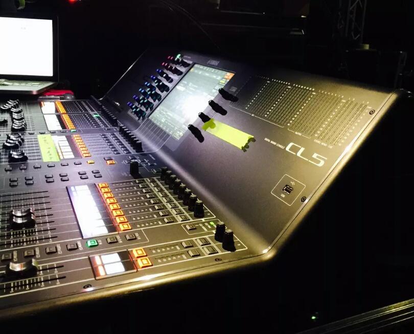 BillKaulitz__TH's tweet photo. Rehearsin moment. We are so ready for it #FIAworldtour #part2 http://t.co/3BtC4vwRsj
