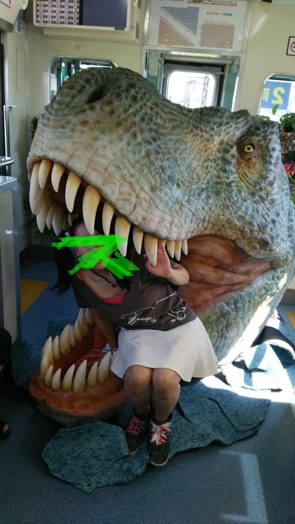 きょうりゅう電車