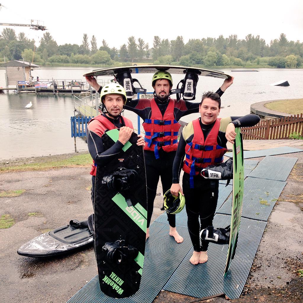 Brendan_AAG's tweet photo. BEST. DAY. EVER! #AAG #wake #watersports #faceplant http://t.co/JFjApwdlDX