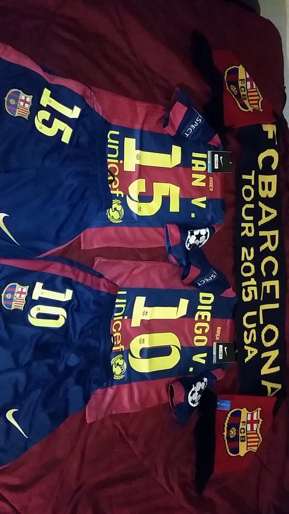 MisterLvG's tweet photo. Something for my son and little brother @FCBarcelona #customedmade #championspatch http://t.co/ebTN0WdWGa