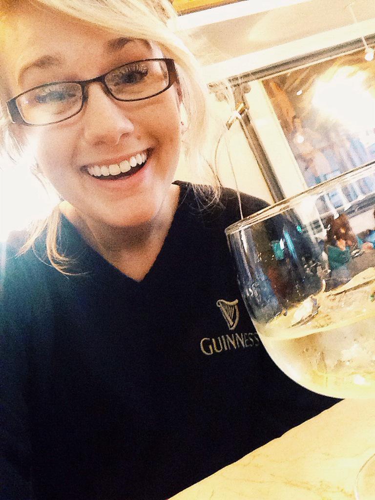 courtneyweisell's tweet photo. Drinking a whisky where James Joyce used to drink #historyyo #nerdalert #fangirl #slainte# http://t.co/Q0TCTpEV5j
