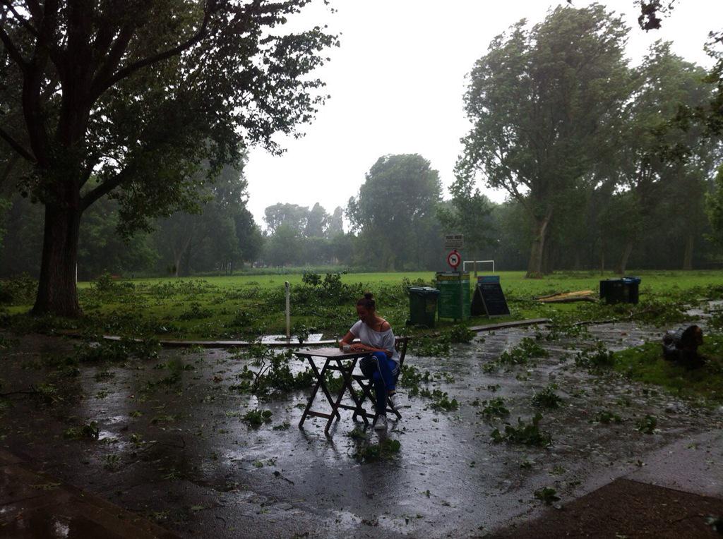 We gaan vandaag iets eerder dicht... #pauzepersoneel #erasmuspark