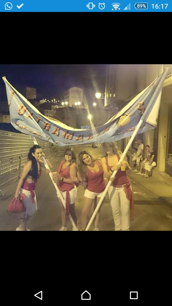 noe_trl's tweet photo. Vakillas 2015 ;) # ultramarinos http://t.co/LFwakS5Lo8