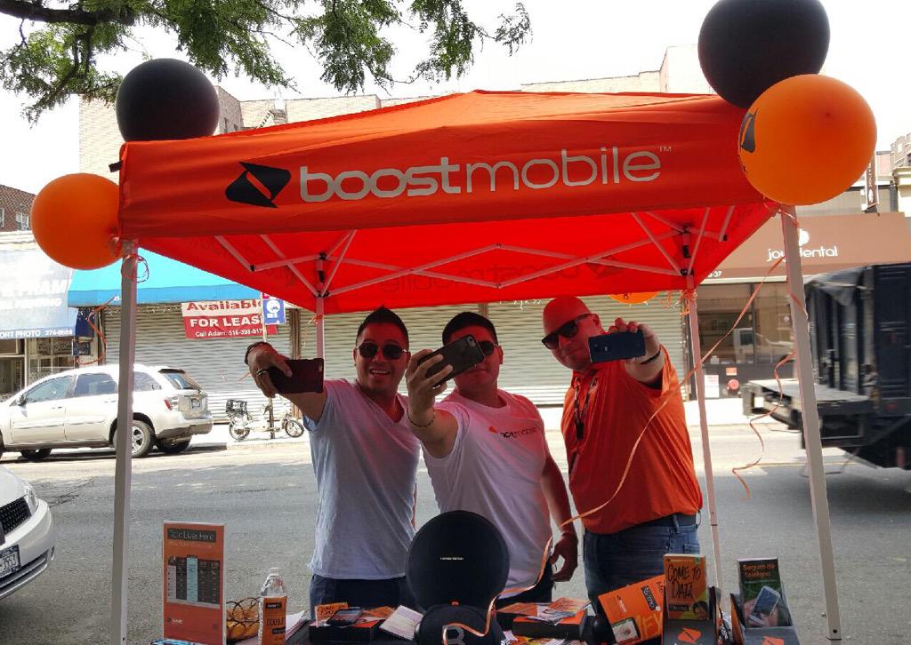 vtruongcao's tweet photo. #selfie or #die 😂😂😂 this joint is mad #crrraayyyy !!!! @shawnatspg @Wads20 #NEWINS 🔥🔥🔥 #doubletrouble #SYBiH http://t.co/nYbTzMgRKL