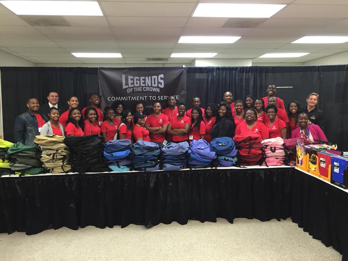 ulstl's tweet photo. Anheuser-Busch Legends of the Crown service project at the Urban League of Metro St. Louis #urbanleague #ulst http://t.co/YL2vgni9gE