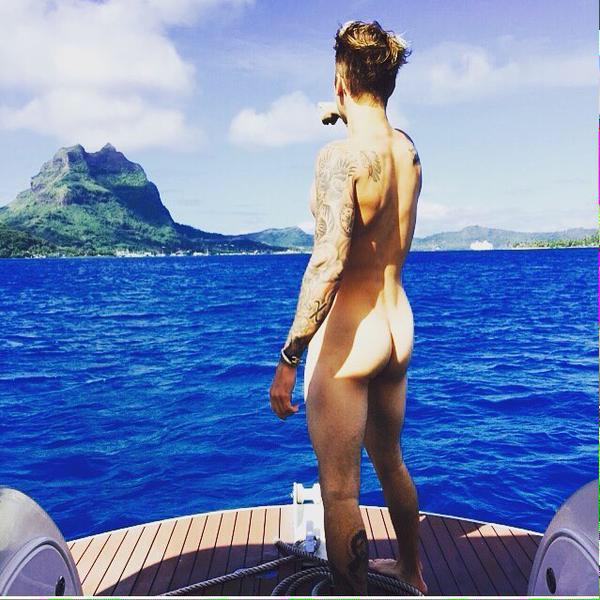 PfollowJBHelp's tweet photo. Retweet para votar #MTVHottest Justin Bieber http://t.co/TdxdkU7XyA