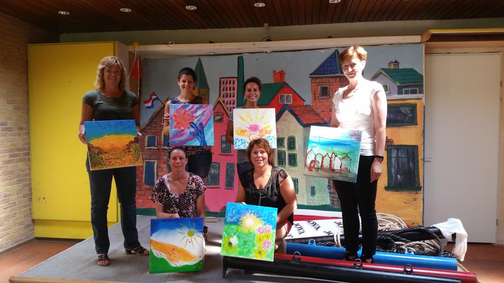 Workshop schilderen op 5, 6, 12 of 13 sept. van 10.00 tot 15.00 uur.
Drinken en eten inbegrepen.
Kosten € 35,- p.p.