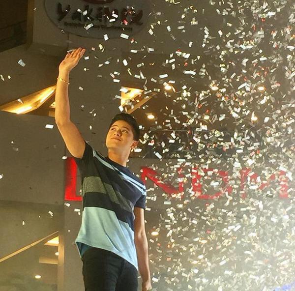 elephantard's tweet photo. Today is 25. Happy KathNiel Day, my loves!!! Nabuhay ang blue heart ko nang dahil sainyo!! #SomethingIsBlue π http://t.co/5MjfE5Hzw0