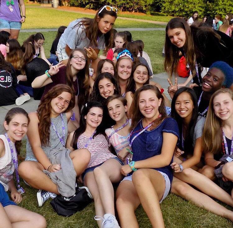 mcrullan26's tweet photo. Como los extraño ❤️ #Explo2015 http://t.co/J1svqE670K