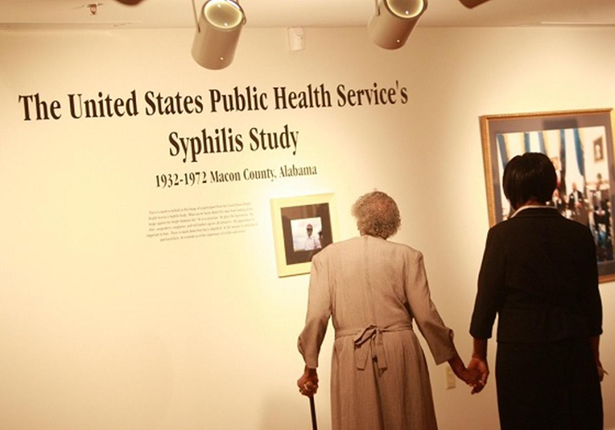 HistoryHeroes's tweet image. .@nytimes 7/25/1972 cover story exposes Tuskegee Syphilis Experiment of U.S. Public Health Service against Blacks.