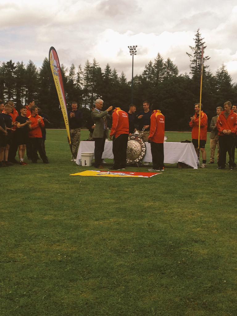 TheRoyalLancers's tweet image. Prizegiving: The Colonel of the Regiment awarding medals to the winning Lancers #lancer300