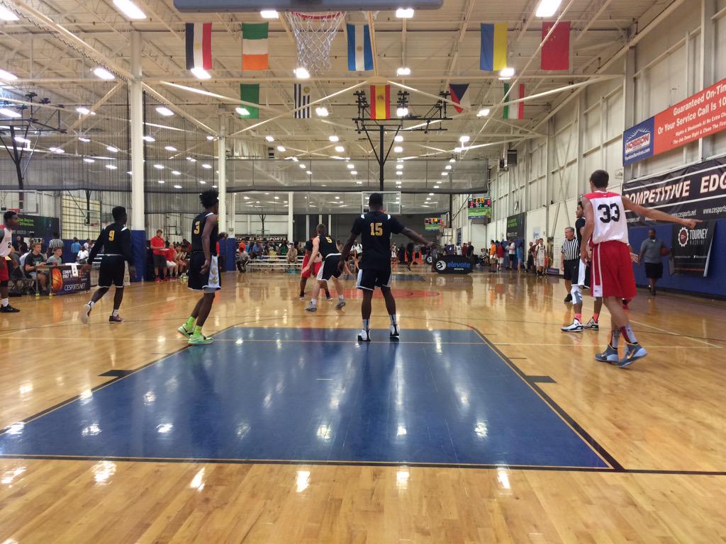 thenationprep's tweet photo. Cheering for @LOX_Basketball before our first game tips off at 12:00pm at Competitive Edge Sports. #JulyMode http://t.co/F7e7VJvRt4