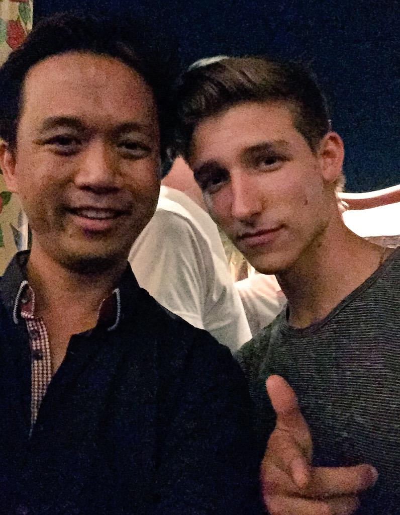 aussieninja's tweet photo. It was a pleasure meeting the #HiddenReaction guys last night #VIDCON2015 http://t.co/5q5Wl0lN0N