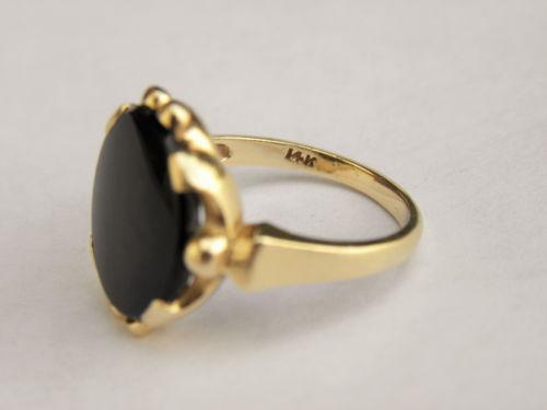 fieldsofvintage's tweet image. 14k Yellow Gold / Black Stone #Memento Ladies Ring, #Victorian #Mourning #ringhttp://ebay.to/1IoHEzV  #ebay @…