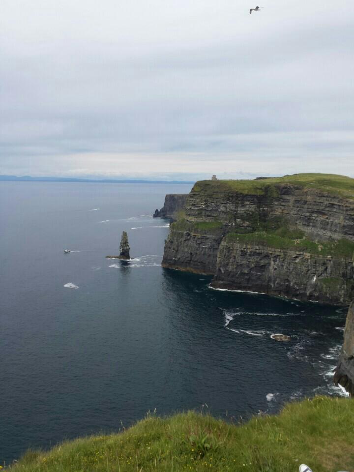 ojay20's tweet photo. I'm at @CliffsofMoher1 in Doolin, Co Clare https://t.co/HCSQwGxXOb http://t.co/oFGq32I3vo