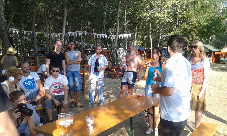Neka pobedi najbolji! :) #beerpong #kumpivo #beergarden #SrbijaDanas 
  bit.ly/1LlUtMg