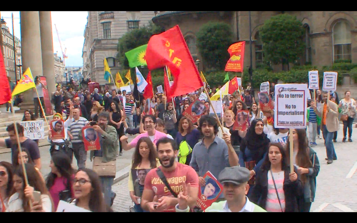 Rachael_Newport's tweet photo. "#bbc, shame on you!" #suruclondon #kurish rally refuse 2 leave #bbc hq until a rep speaks with them #kobane #hepallo http://t.co/qhxqOhQpl6