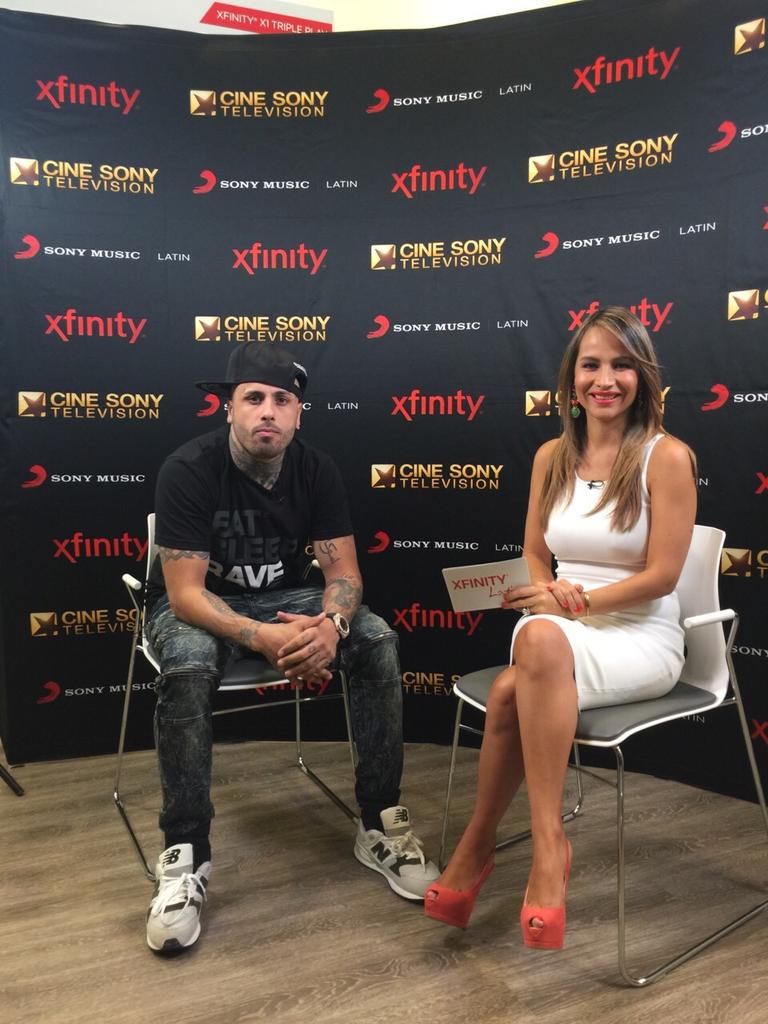 NickyJamPR's tweet photo. Ya estamos aqui #MiamiXFINITY #CineSony #MeetNickyJam @SonyMusicLatin http://t.co/fmFj4kywzB http://t.co/RSDdpt9Vj9
