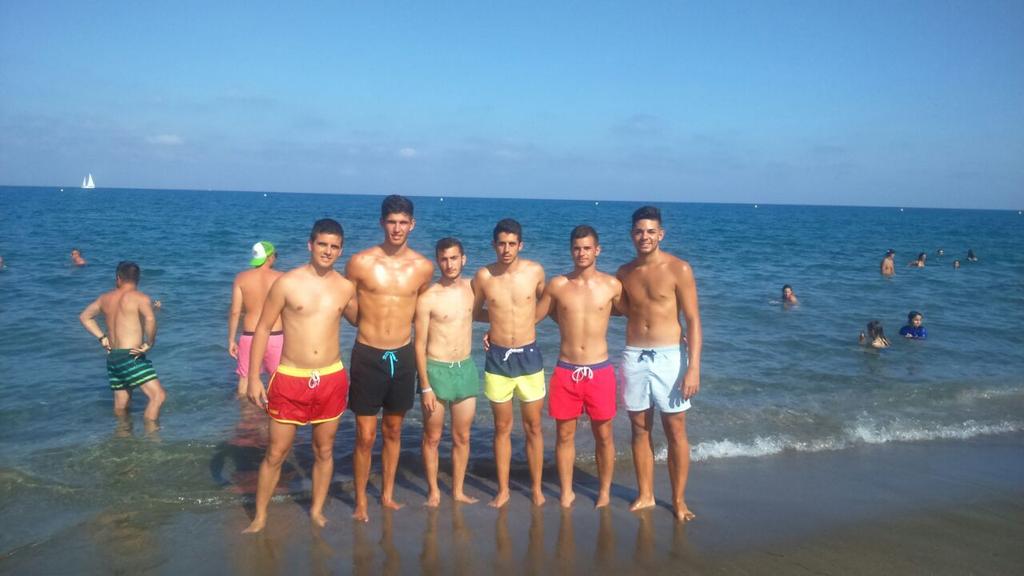 chicofdez5's tweet photo. Porque es un placer estar rodeado de dstos grandes amigos, GRACIAS. #Mojacar2015 http://t.co/zCEaqdQDYm