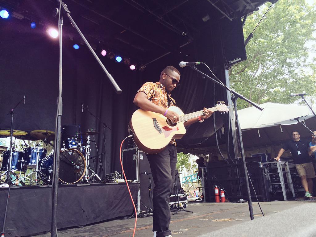 KBShowcase's tweet image. On stage now @KYNGEmusic!