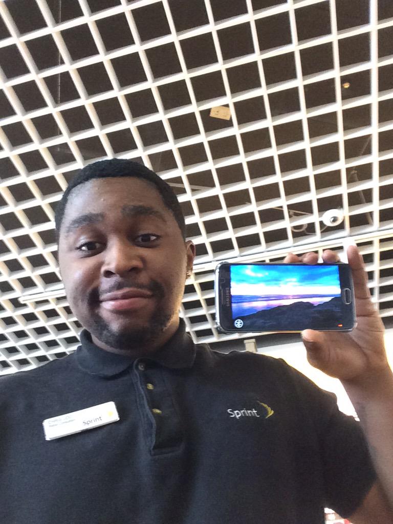 SPRINT1104's tweet photo. Rep Chris Udo loves enjoying the 4k HD display on my Galaxy S6 #SamsungWestWins @Sprint_West #SamsungTraining http://t.co/rykXNSHbS6