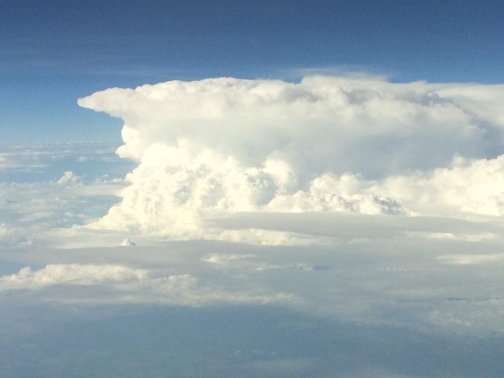 JeffMoskey's tweet photo. Storms just north of Salina, KS http://t.co/gCVwN8lGGX