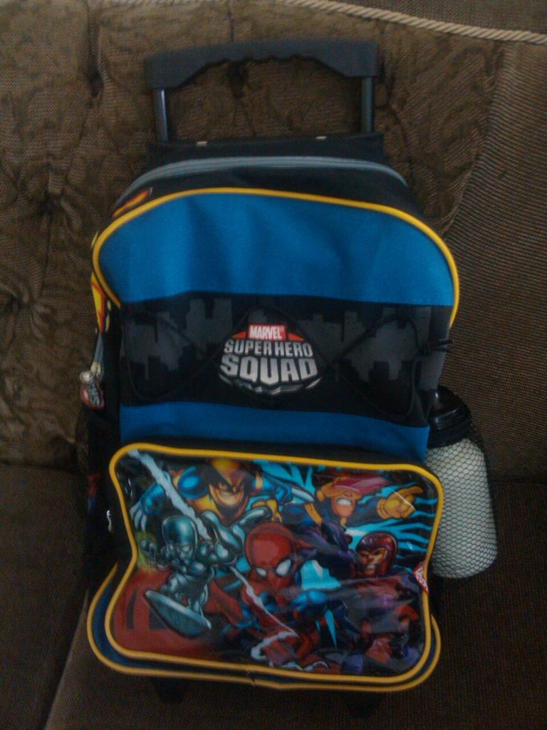 Maneddins's tweet image. Maletas escolares #Ventas #PuntpFijo