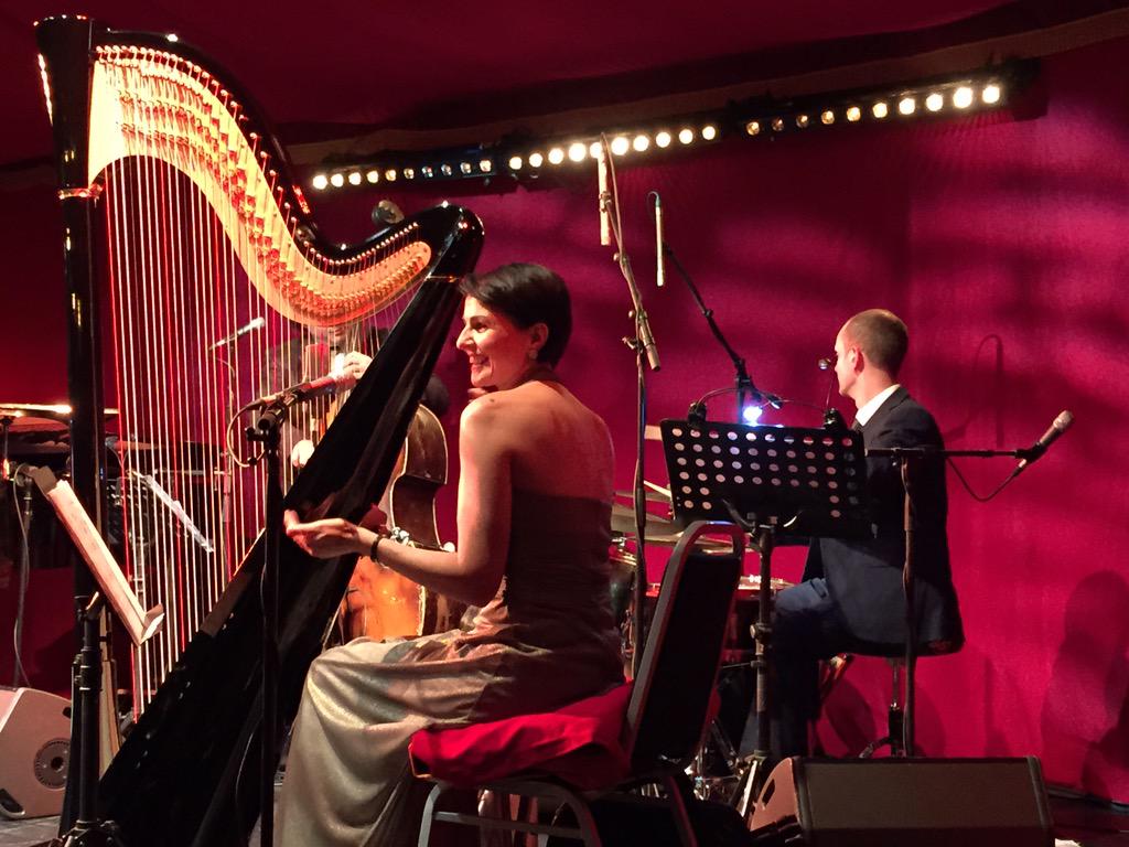 Love a bit of jazz harp! <a href="/GordonAikman/">Gordon Aikman</a> <a href="/nikikingmusic/">Niki King</a> <a href="/EdinburghJazz/">EdinburghJazzFest</a> #edjazzfest