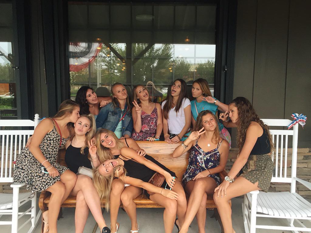 nicolesanbornn's tweet photo. Happy national dance day!! Love my team,  So blessed to be have all of you in my life! ♥️♥️  #TRCDC http://t.co/fMDP7DfEDB