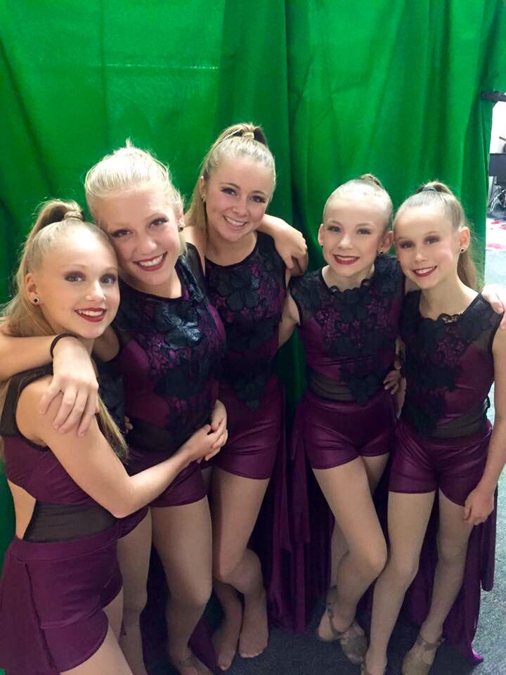 nicolesanbornn's tweet photo. Happy national dance day!! Love my team,  So blessed to be have all of you in my life! ♥️♥️  #TRCDC http://t.co/fMDP7DfEDB