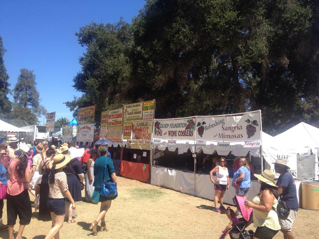 joelriddell's tweet photo. Happy madness @GilroyGarlicFes ! #garlicfest15 #loveGarlic today & 2morrow - c u 2morrow @DaphneOz !!! http://t.co/sywj3ASxX1
