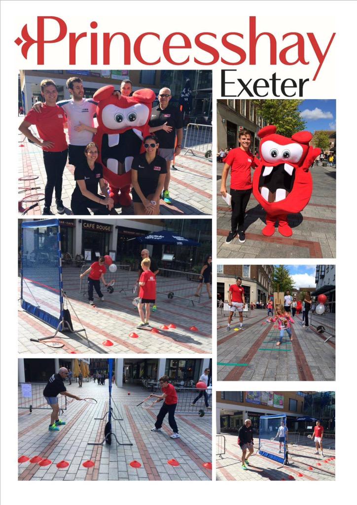 devonandexeter's tweet image. Great day promoting Mini Squash @Princesshay with Benson from @englandsr