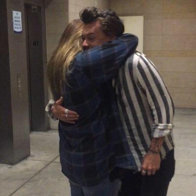 harrymoonchild's tweet photo. HARRY STYLES IS THE NICEST PERSON TO EVER EXIST IN THE WORLD.
YOU CANNOT FIGHT ME ON THIS
#MTVHottest One Direction http://t.co/wC6n5Qrf5D