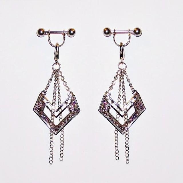 UnderTheHoode's tweet photo. Night's Stardust Pierced Nipple Jewelry Cascades for bar adaptors https://t.co/rtHvHIrBDL http://t.co/8sdYfI6rMD