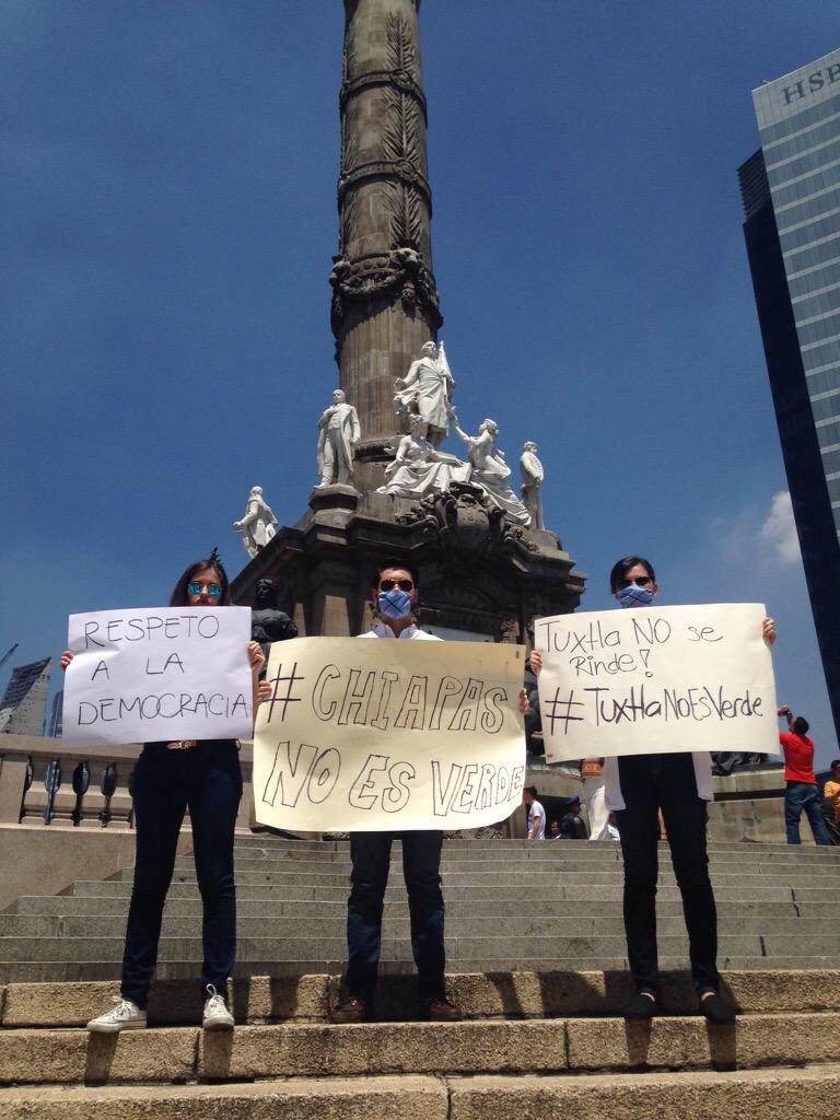 salvadormv91's tweet photo. #ChiapasNoEsVerde ayúdanos a difundir la información, respeto a la democracia en Chiapas @FelipeCalderon @Mzavalagc http://t.co/e7fdkWvSg6