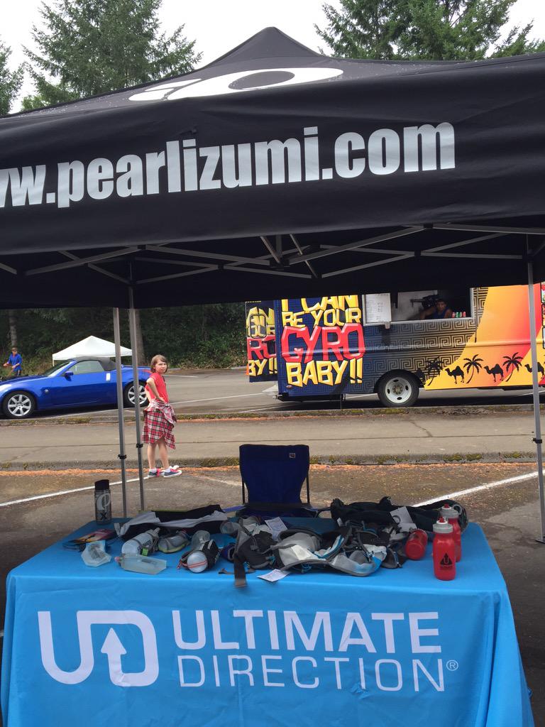 PickPoisonRelay's tweet image. Thanks @pearlizumi and @UDhydrates for supporting our #relay today.
