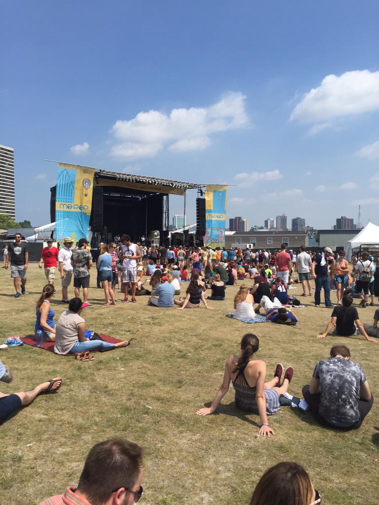 wxou's tweet photo. WXOU is on the scene for the first day of #MoPop2015 @MoPopFestival #MoPopFest http://t.co/ACvccjTZl5