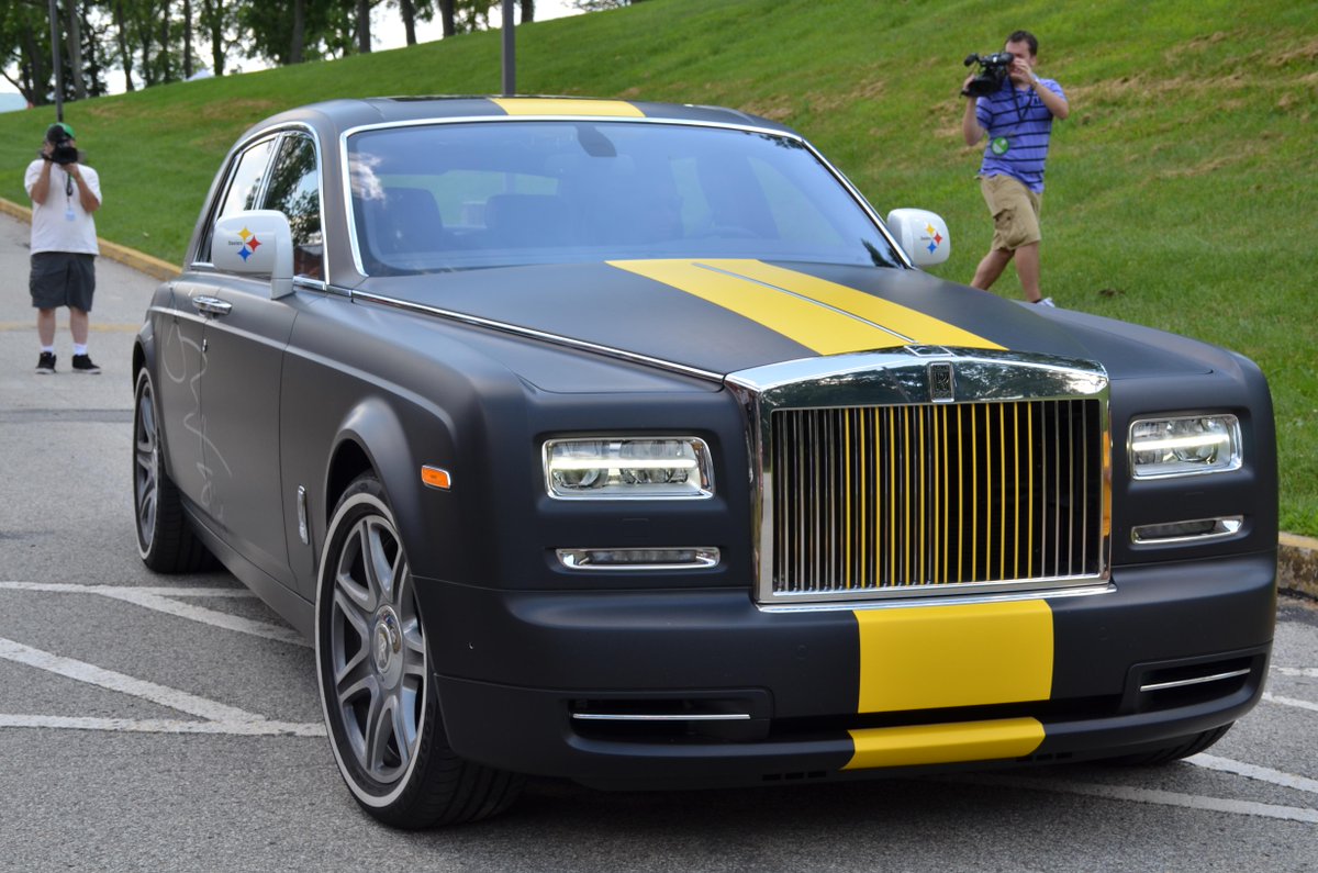 Rolls royce мем. Rolls royce phantom 1974. Rolls royce phantom 2001. песня белые полосы роллс ройс. роллс ройс 1861.