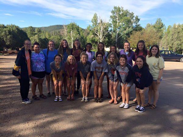 bailey_hicks45's tweet photo. Such a wonderful week in Glorieta with a wonderful church, family group & Yellow Swarm #SLGlo1 #tvccamplife http://t.co/AbrF1RXDI8