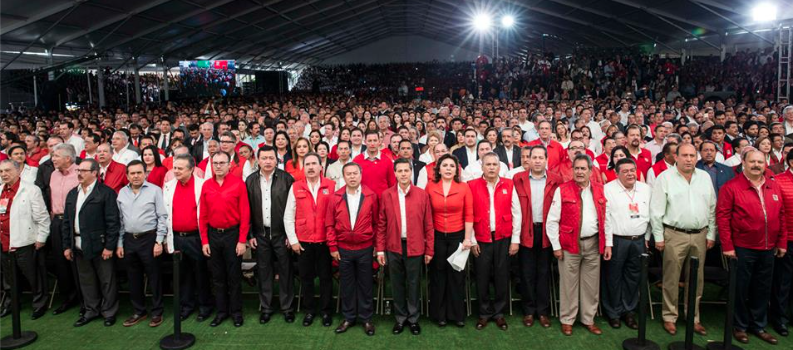 PRI_Nacional's tweet photo. Somos #UnidadParaLaTransformación, que acompaña al Presidente @EPN en su compromiso con México. http://t.co/od177aR85S