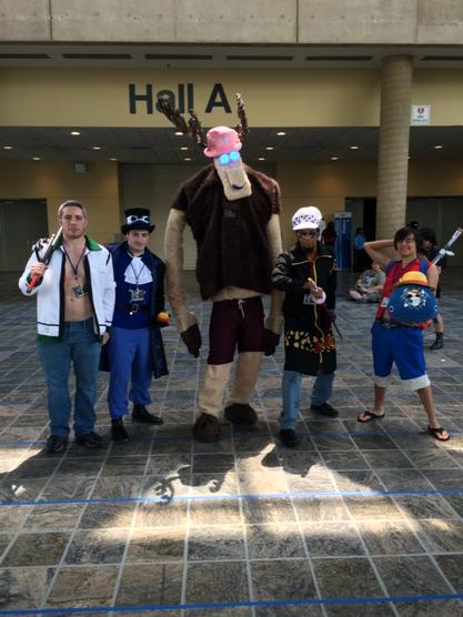 ShawnDesign's tweet photo. Hashtags!! #otakon #onepiece #chopper #monsterpoint #cosplay #smoker #law #luffy http://t.co/UTgryy3oab