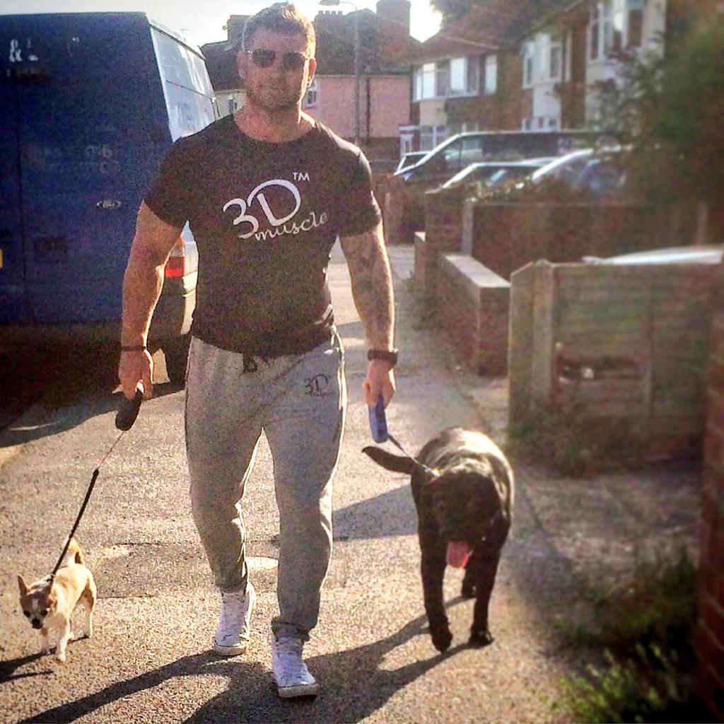 KarlBorley's tweet photo. @Offcl3Dmuscle: Vi1 tracksuit 
___________
#3Dmuscle 
#AthleticFit http://t.co/2ArmZKx8kj