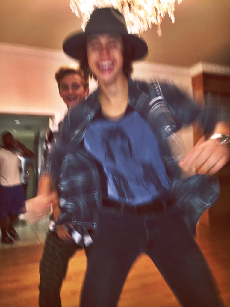 Nashgrier's tweet photo. Boys! Congrats on the #1 album!
I love watching you &amp; jack progress! Couldn't ask for better friends, much love http://t.co/BOmo37zOJ6